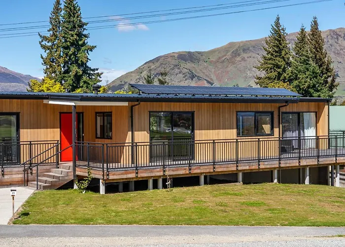 Elevated Mountain Views Wanaka