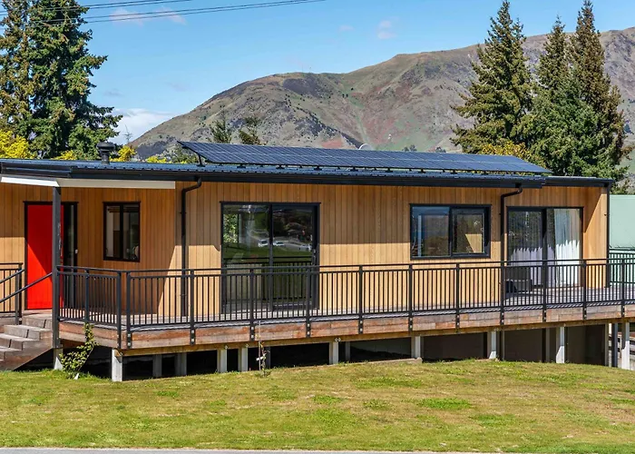 Elevated Mountain Views Holiday home *